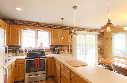 Ellicottville House | Walk to weddings,concerts and mountain activities.nAir/con