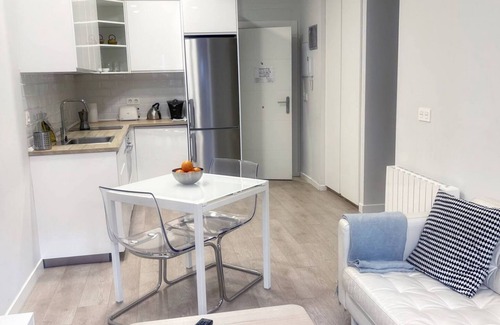 Bilbao City Centre Apartment | Walking to the Guggenheim by The Urban Hosts