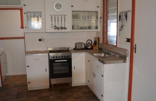 Pooncarie House | Wallies Cottage On The Darling