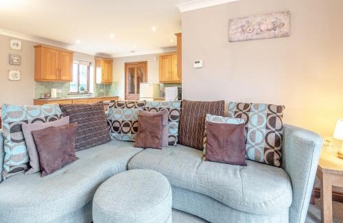 Maltby le Marsh House | Walnut Cottage - Uk45579