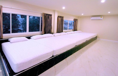 Hat Chao Samran House | Wan Villa