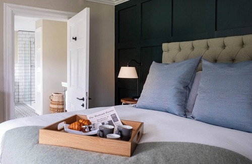 Eversley Hotel | Warbrook House Heritage Hotel