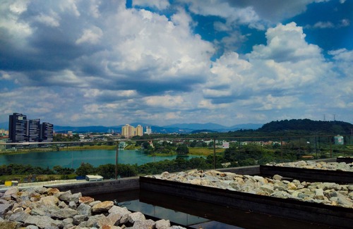 Seri Kembangan Condo | WarihHomestay 2 Bedroom Near UPM Serdang