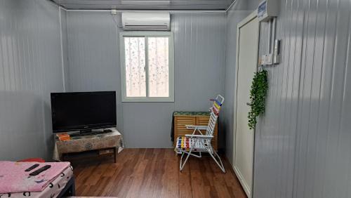 Rumah Awam Jalan Kolam Ayer Hotel | Warisan Nyonya Cabin Homestay Alor Gajah