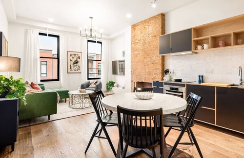 Over-the-Rhine Apartment | Washington Park | Rooftop Patio | Free Streetcar