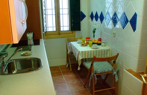Ucles Cottage | Water Gate - La Mora Encantada