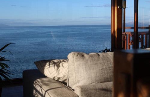 Dodges Ferry House | Waterfront - Bluff Beach House, Park Beach