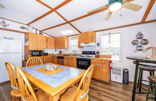 Cedar Lane House | Waterfront Bungalow w/Pier & Amazing Views