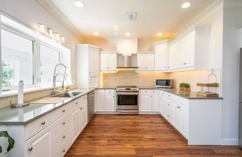 Musquodoboit Harbour House | Waterfront LUXURY Guesthouse + Spa Amenities, near Martinique Beach