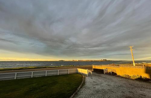 Bluff House | Waterfront Cottage Bluff