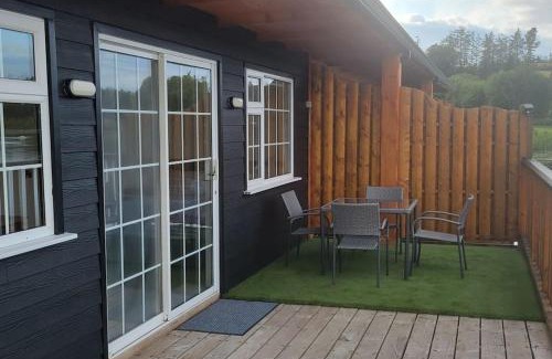 Fenagh Apartment | Waterfront Lodges - South Cabin