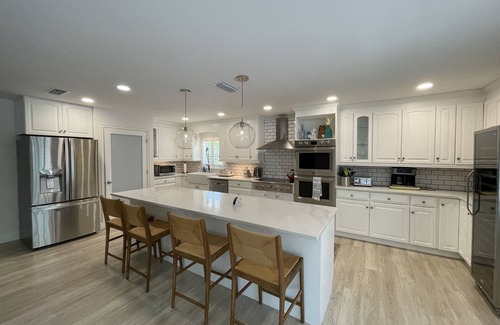 Jupiter House | Waterfront Luxury Jupiter Home with Heated Pool, Sleeps 8 with Central AC