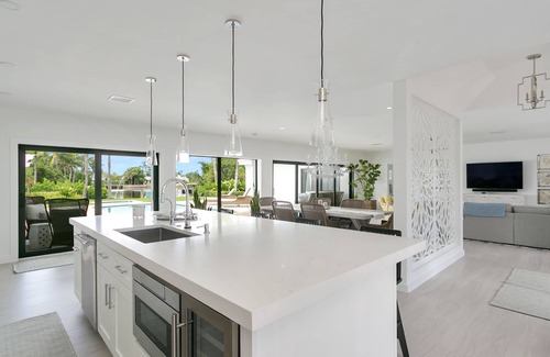Manalapan House | Waterfront Manalapan Luxury Home