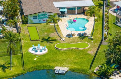Seminole House | Waterfront Oasis Htd Pool PuttPutt Bocce Ball