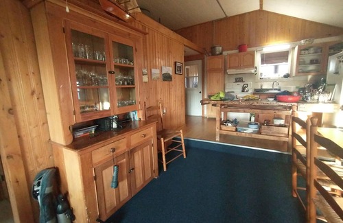 Bay View House | Waterfront On Beautiful Bay Of Fundy. Great Hiking, Birding, Pristine Beaches!