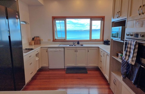 Tamaterau House | Waterfront Paradise - Tranquil Forest Hideaway with Stunning Harbour Views