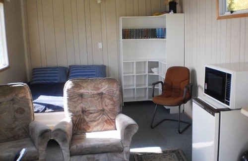 Wayby Cottage | Waterfront retreat on Kaipara Harbour