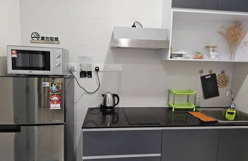 Kuching Condo | Waterfront Suite A, Serene View @Riverine Resortnn