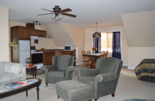 Union Bay Condo | Waterfront Suite With Kitchen On 12-acre Hobbyfarm; B&B Rooms Avail, Too.