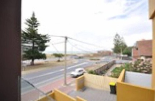 Largs Bay Apartment | Waterfront Unit in Largs Bay