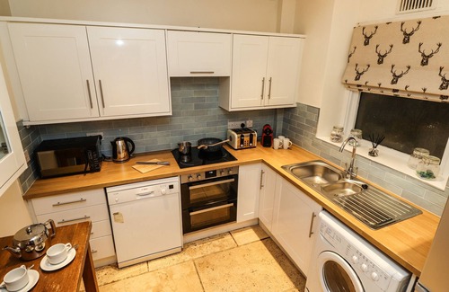 Waterhead Cottage | WATERHEAD COTTAGE, pet friendly, with open fire in Ambleside