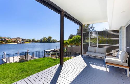 Sussex Inlet House | Watersedge - Absolute Waterfront