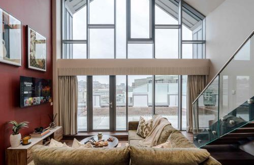 Bristol Floating Harbour Apartment | Waterside Living I Luxe Apartments