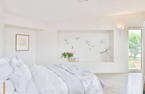 Mildura Central Business District Bed & Breakfast | Wattle Avenue House Bed & Breakfast