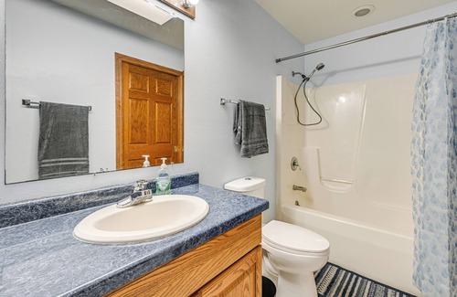 Rib Mountain House | Wausau Home w/Deck Near Rib Mountain State Park!