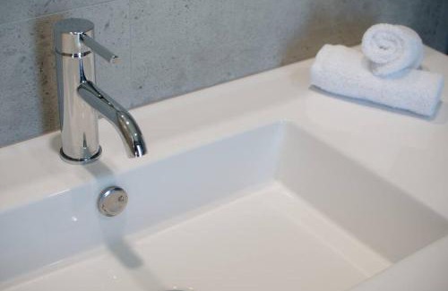 Hillwood House | Wedgetail On The Tamar