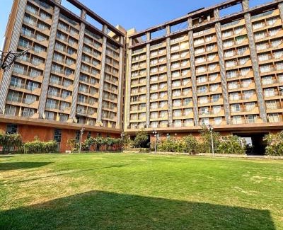 Dumas Apartment | Weekend Address