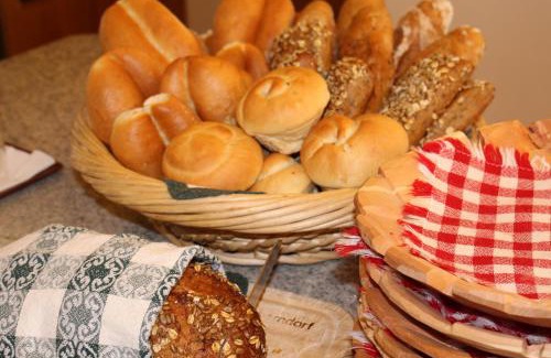 Glanz an der Weinstrasse Bed & Breakfast | Weingut Fellner