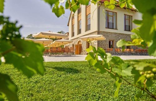 Sankt Georgen am Langsee Hotel | Weingut Taggenbrunn