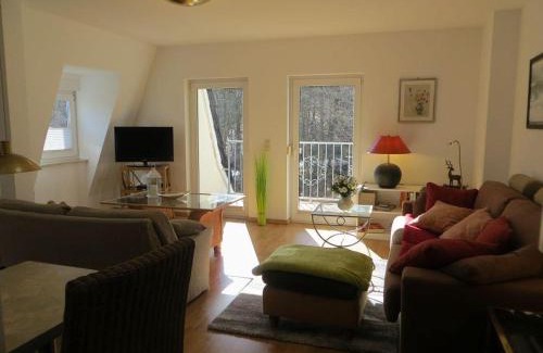 Bad Suderode Apartment | Weisses-Haus-am-Kurpark-Fewo-Bergblick