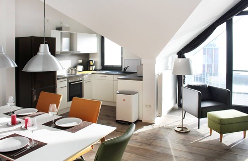 Plau am See Apartment | Weisses Haus Plau - Lake view apartment - STUDIO with balcony