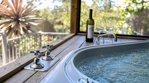 Mount Jagged House | Welcome Springs