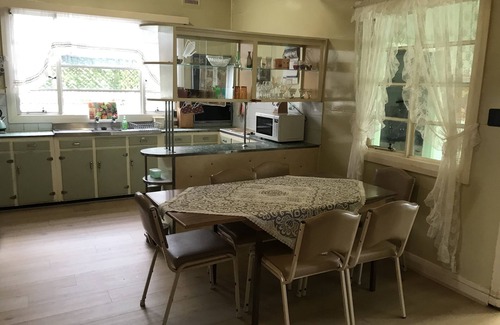 Broken Hill House | Welcome to Shazza’s