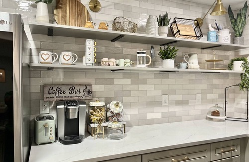 Idylwood Condo | Welcome to "The Happy Haven". Located in the heart of the city.