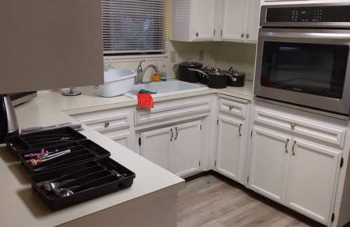 East Olympia Bed & Breakfast | Welcome to Wildwood Cottage Shared Lodging -short term stays for professionals.