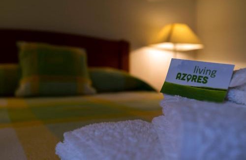 Sete Cidades House | WelcomeBuddy - Casa dos Avós - Garden & Lake II