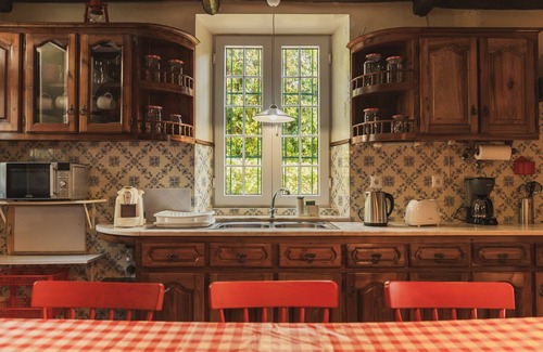 Furnas House | WelcomeBuddy - O Moinho (Furnas Spring Water)