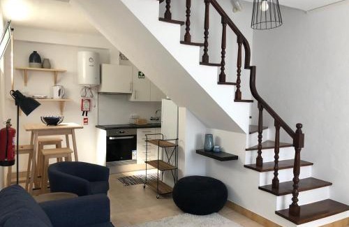 Agua de Pau House | WelcomeBuddy - Uma Casa na Caloura - Blue & Beach