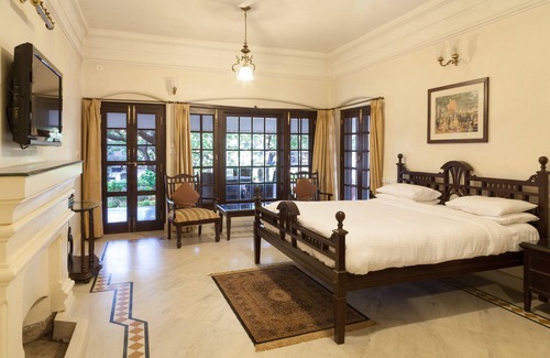 Pachmarhi Hotel | WelcomHeritage Golf View