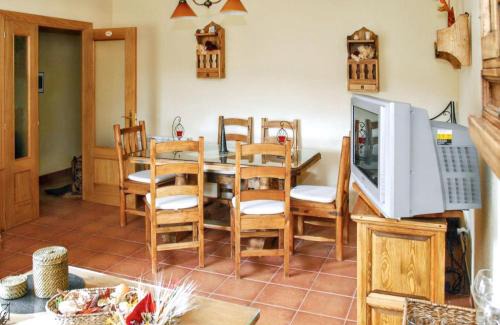 Narrillos de San Leonardo House | Welcoming house in Ávila with private parking