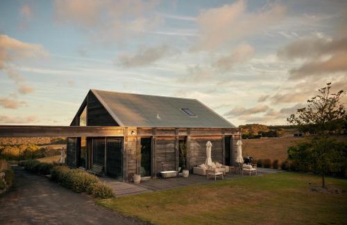 Wensleydale Villa | Wensley - Rustic Luxury, Great Ocean Rd Hinterland