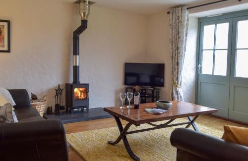 Dwrbach House | West Barn - Uk31850