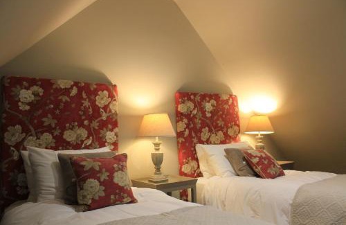 Muchelney Bed & Breakfast | West Knole House Somerset