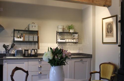 Muchelney Bed & Breakfast | West Knole House Somerset