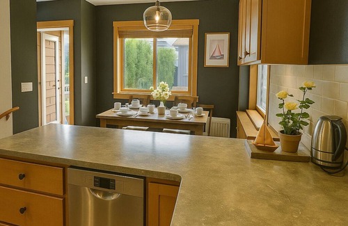 West Queen Anne Hotel | West Queen Anne Townhome