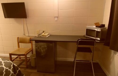 Hanna Hotel | West View Motel